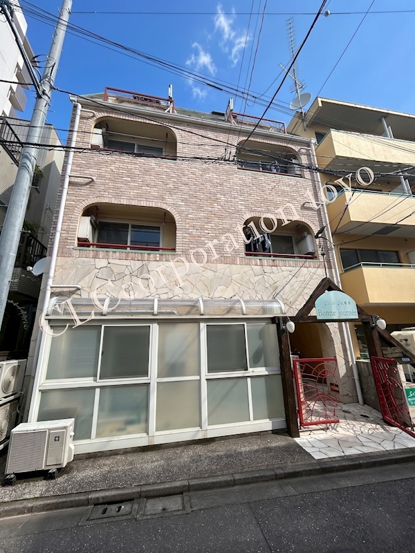 ボンヌジュルネ  201号室 外観