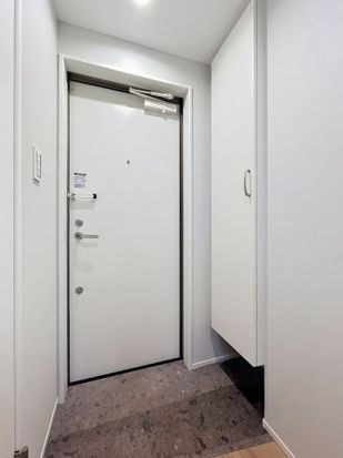 プラフィド   玄関