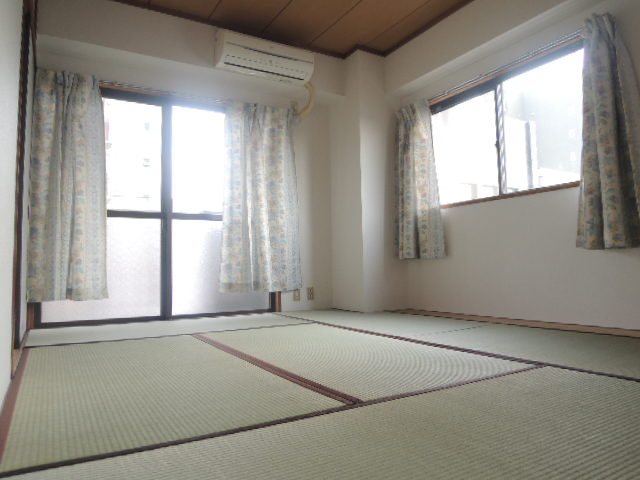 池田マンション ベッドルーム