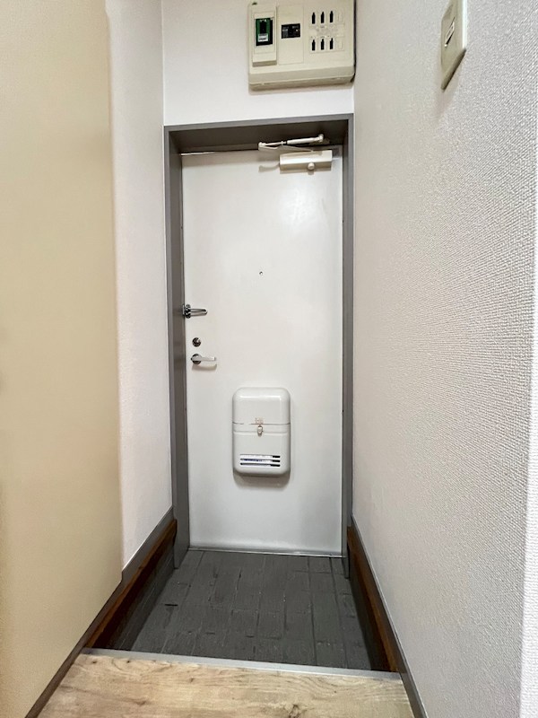 コート塩谷 玄関
