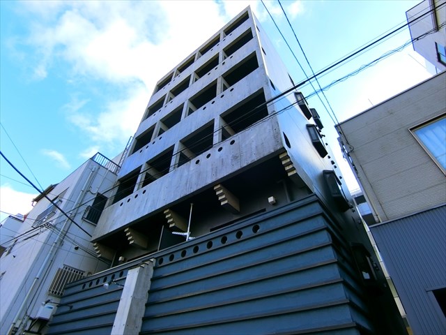 Berth 外観