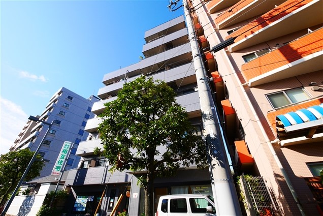 エスクロープラザ 外観