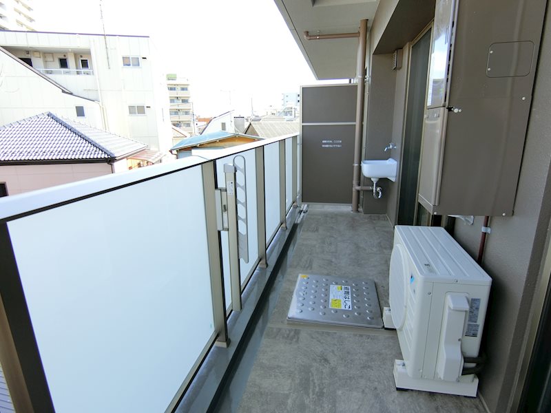 HIGASHIKOMATSUGAWA PARK RESIDENCE ベランダ
