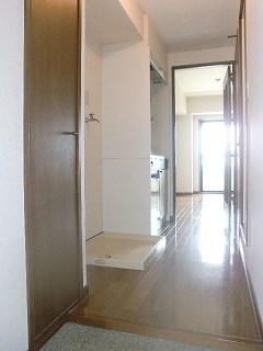 エストランゼ 玄関