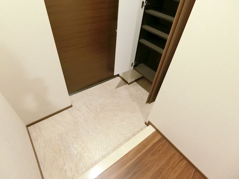 HIGASHIKOMATSUGAWA PARK RESIDENCE 玄関