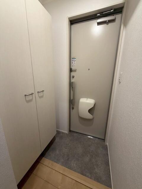 サニーレジデンス 玄関