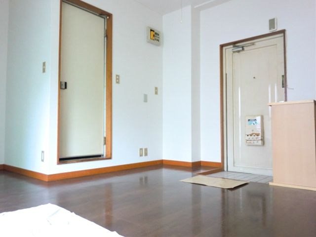 小島ビル リビング