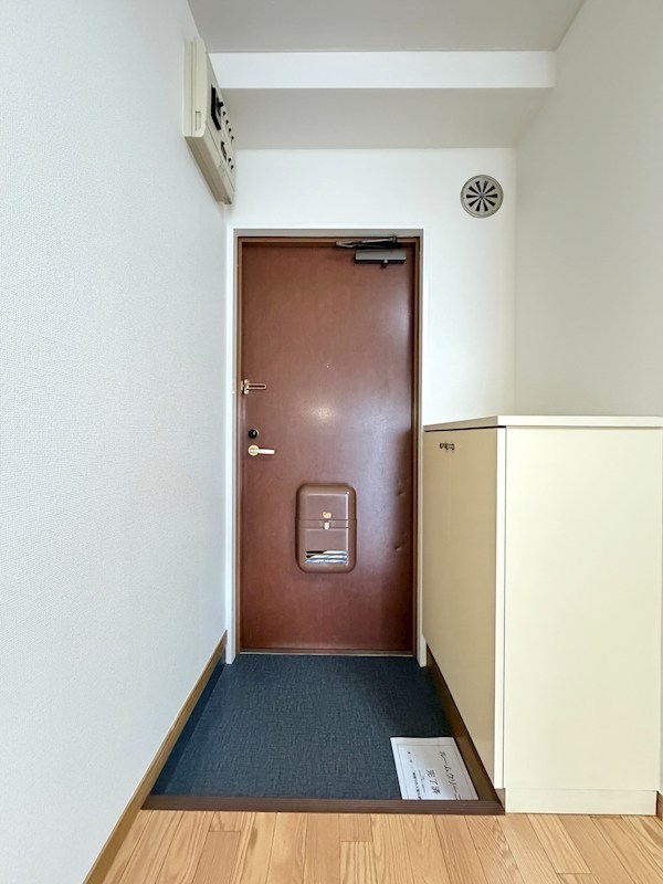 クリアメゾン 玄関