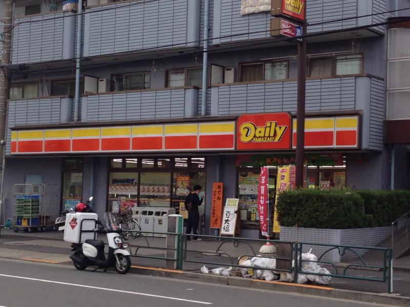 シテセレスト東砂  コンビニ