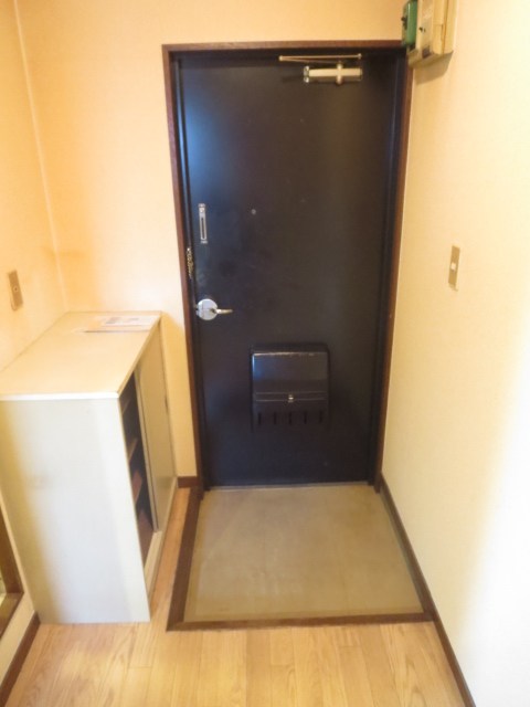 メゾン町田 玄関