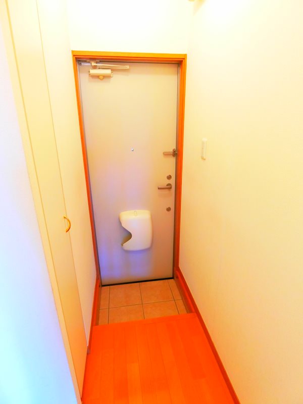 エスポワールＢ棟 玄関