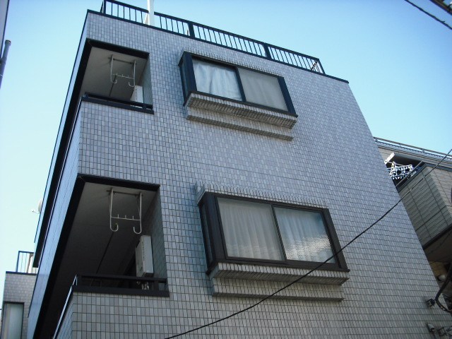 ベルメゾンサカイ 外観