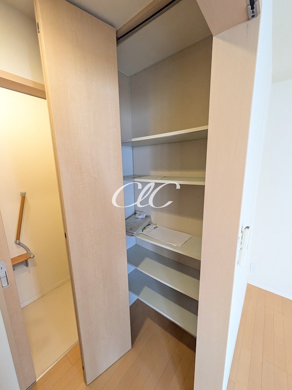 Ｍａｉｓｏｎ　ｄｅ　Ｆｏｒｅｓｔ 収納