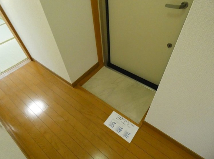 メゾン福原 玄関