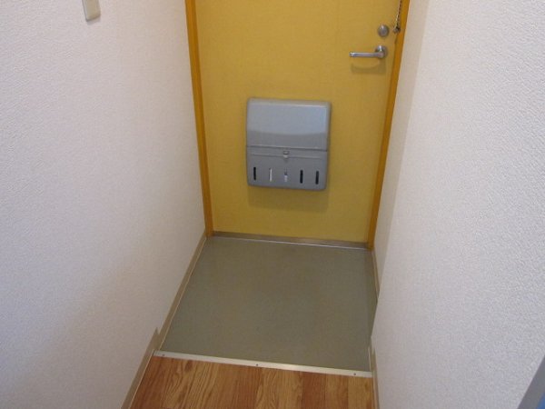 メゾンディエール 玄関