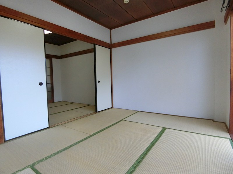 川出マンション ベッドルーム