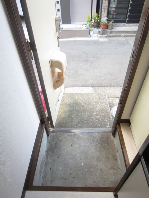 多田ハイツ 玄関
