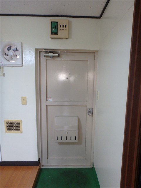シャトー４７４ 玄関