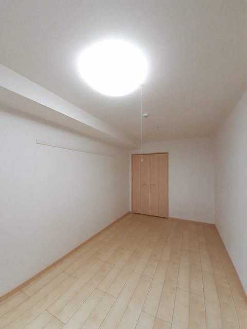 サンパレスＭ ベッドルーム