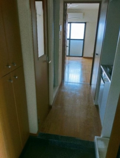 CBレジデンス行徳 玄関