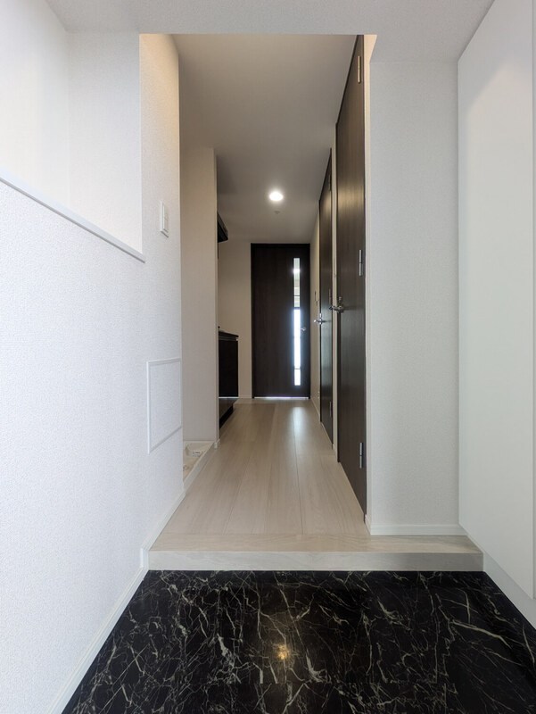 S‐RESIDENCE北千住reiz 玄関