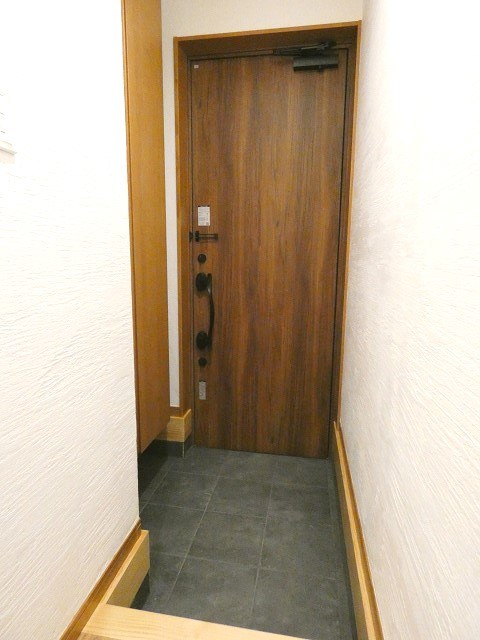 漆喰の家　高砂 玄関