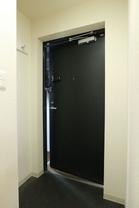 ｂ&amp;rsquo;ＣＡＳＡ　Ｋｉｔａｓｅｎｊｕ （ビーカーサキタセンジュ） 玄関