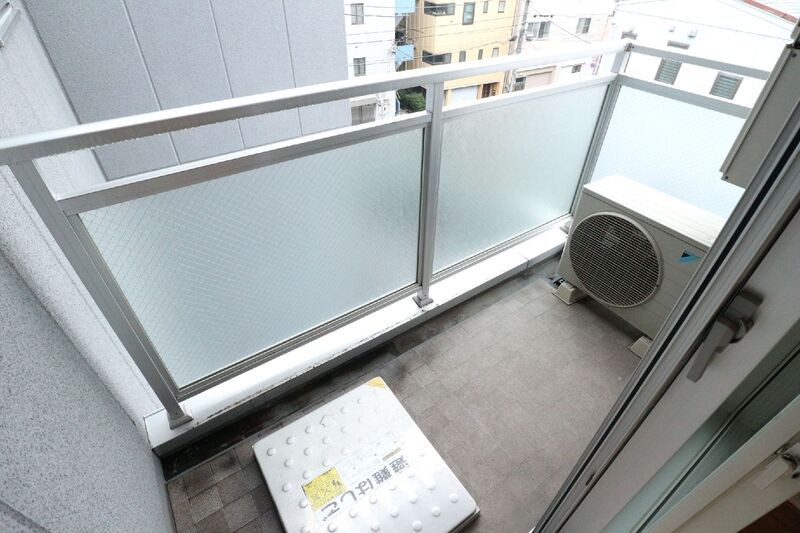 ｂ&amp;rsquo;ＣＡＳＡ　Ｋｉｔａｓｅｎｊｕ （ビーカーサキタセンジュ） ベランダ