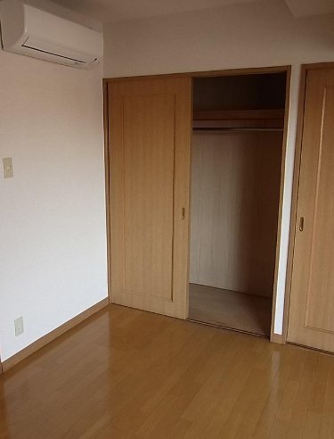 クォーレ東館・西館 ベッドルーム