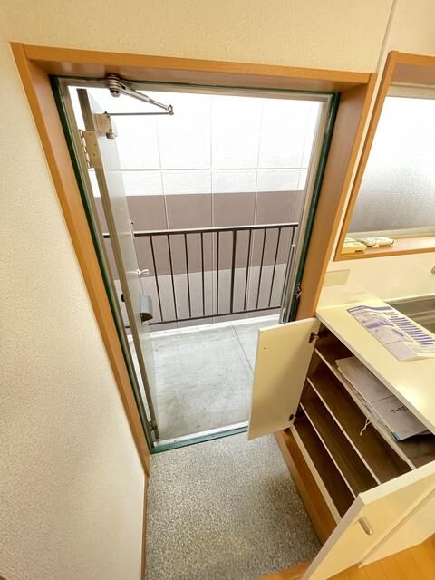 第二東葉荘 玄関