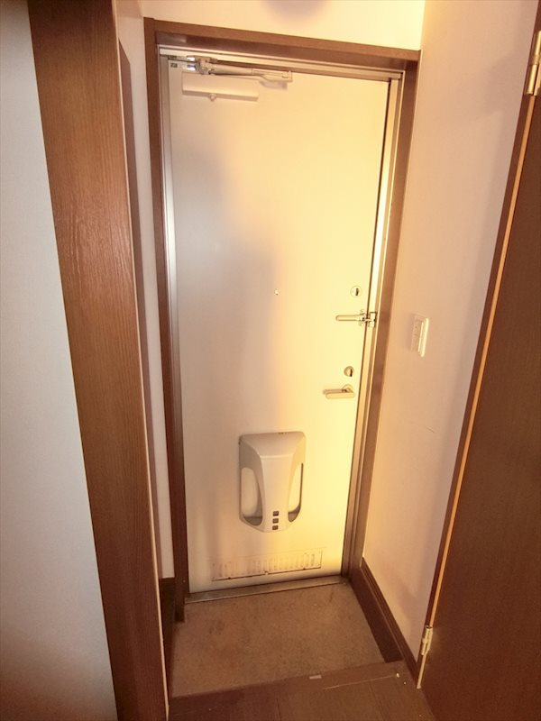ブランドール 玄関