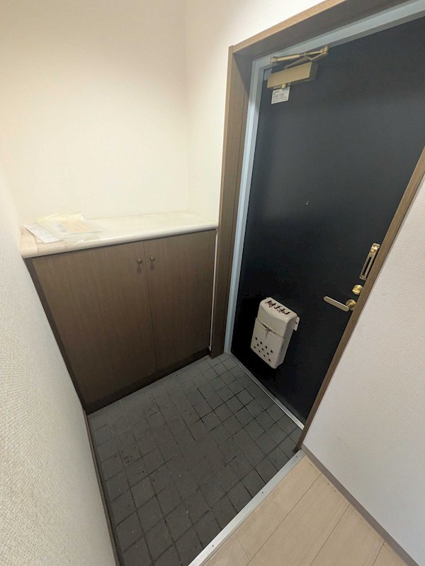 スイスロワール 玄関