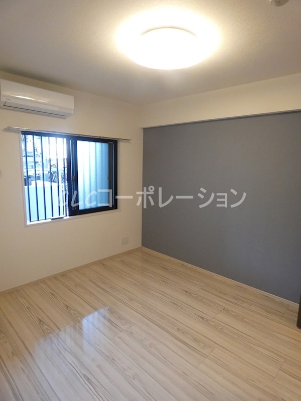 レーベン北千住ルミレイズタワー ベッドルーム