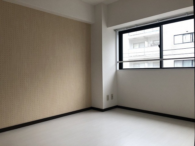 柏芳ビル壱号館 ベッドルーム