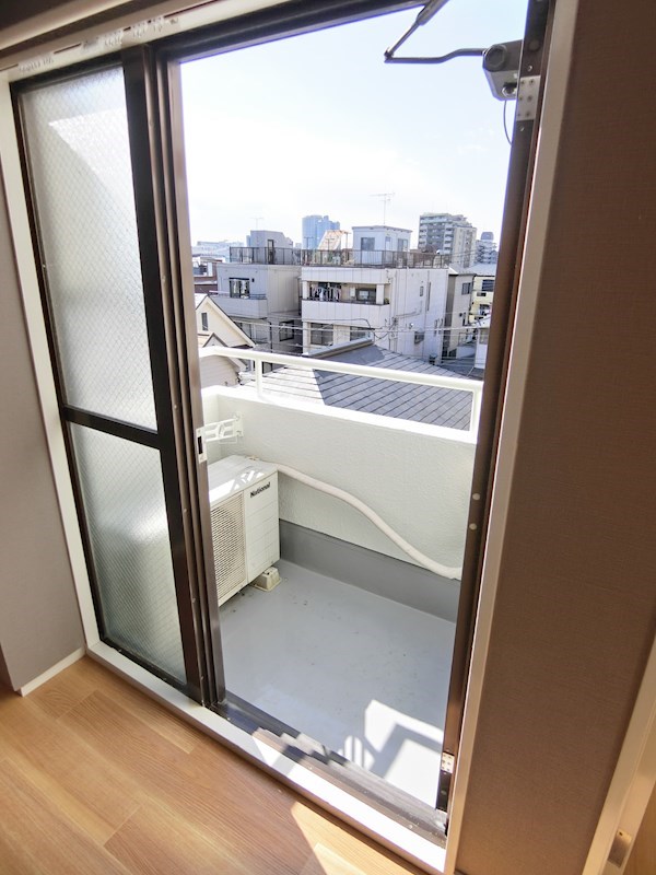 ハローハイツ千住    ベランダ