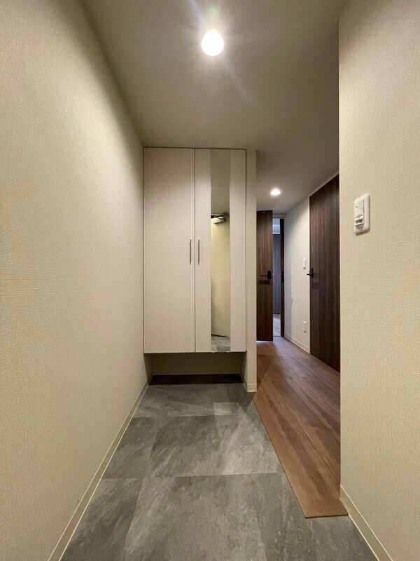 ルミ―クアン東陽町 玄関