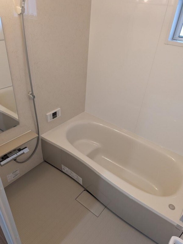 足立区中央本町二丁目戸建て 風呂画像