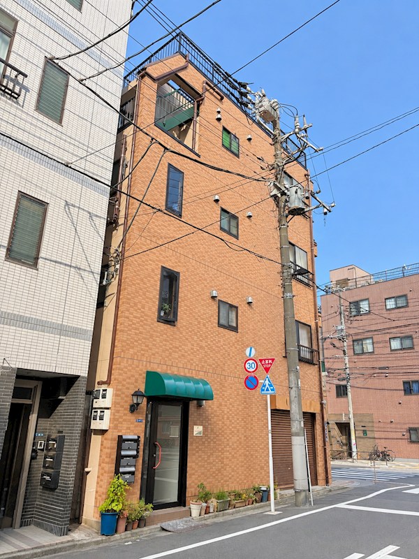 ヴィヴァーチェ 外観