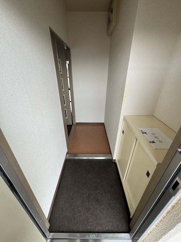 エスポワール篠崎３ 玄関