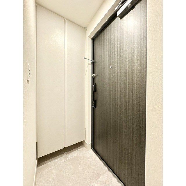 シーズンフラッツ東十条 玄関