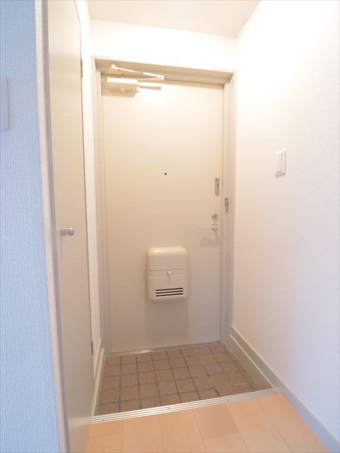 高重マンション 玄関