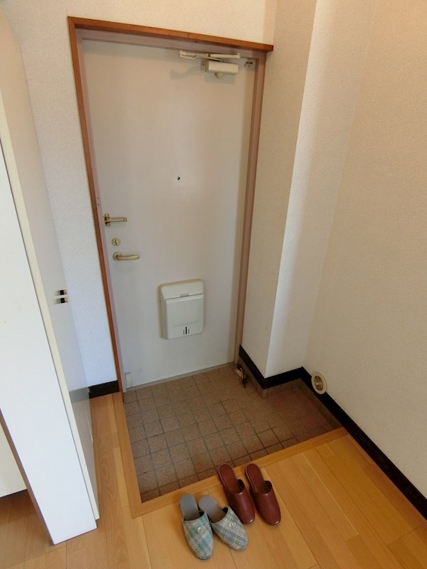 メゾンK 玄関