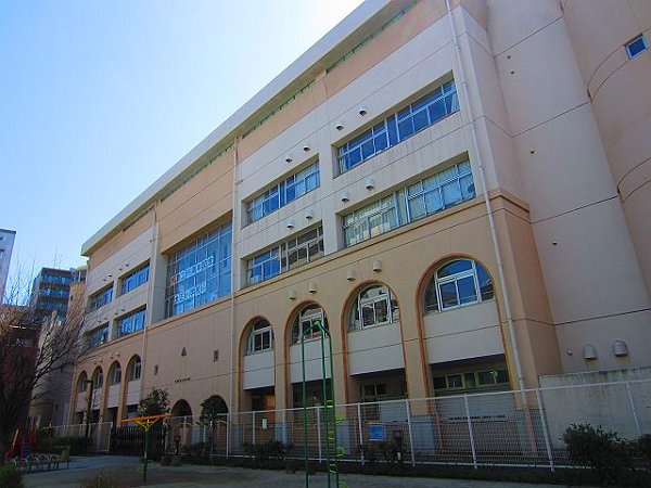 石塚ビル 周辺画像2