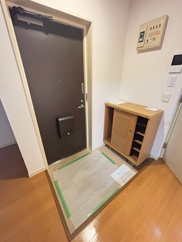 エアリー西日暮里 玄関