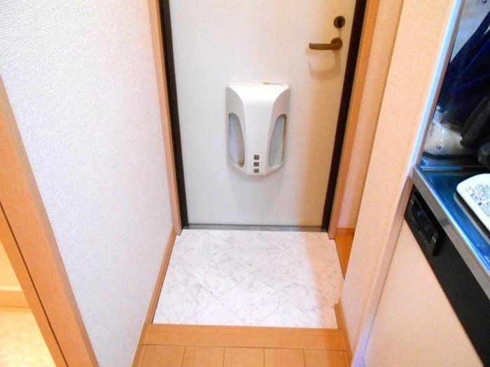 メゾンヴェールNⅢ 玄関