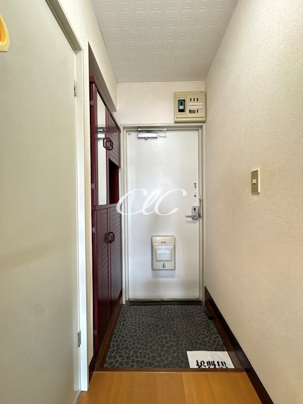 内海マンション 玄関
