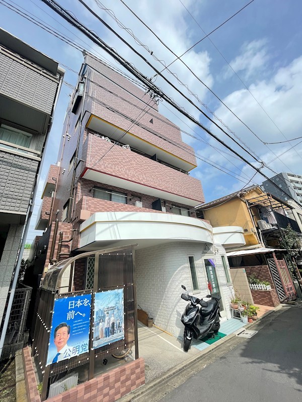 ベルカルフール 外観