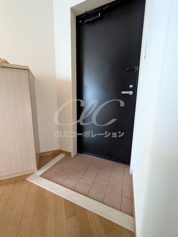 スプリーム北上野 玄関