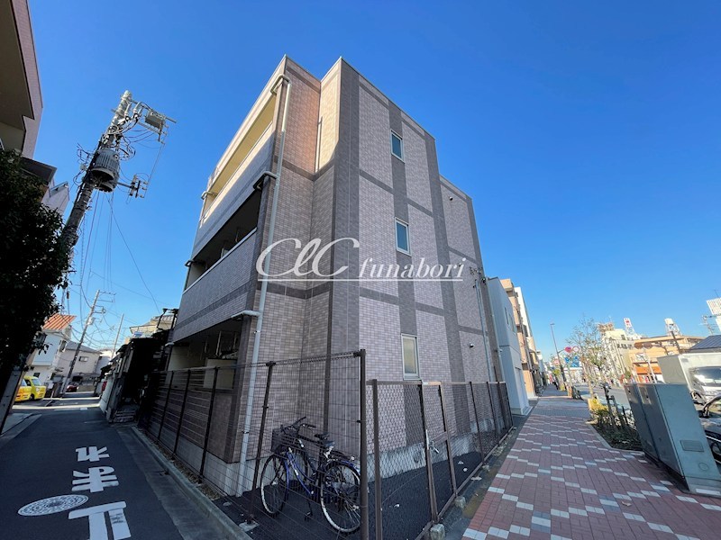 アール 外観