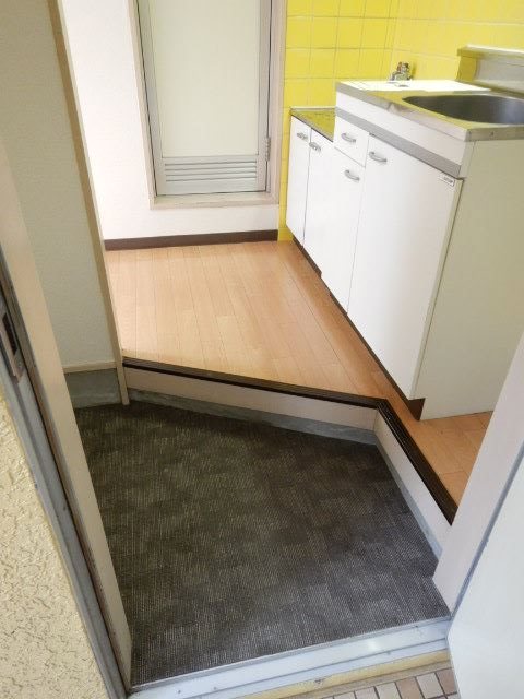 プチメゾン葛西 玄関